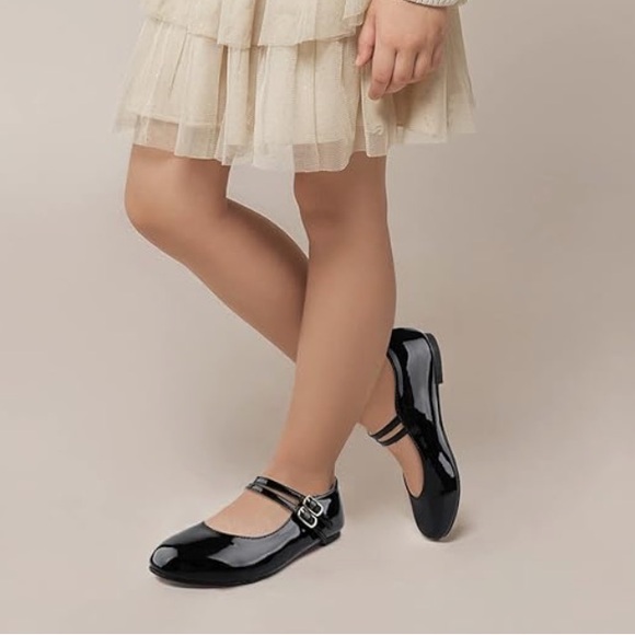 Other - Girls Dress Shoes Mary Jane Shoes size 2